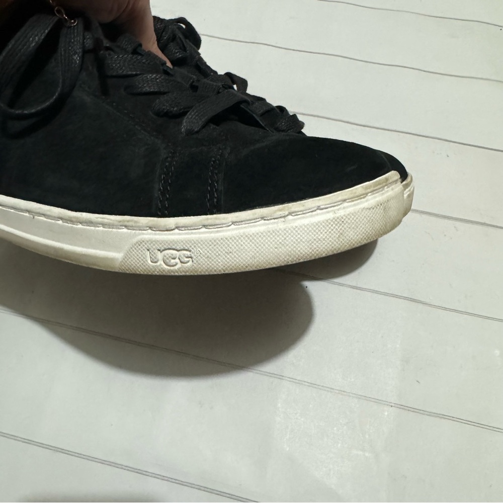 UGG Karine‎ Black Suede Leather Sneakers Shoes Style 1015044 Women’s Size 9 - Picture 4 of 7